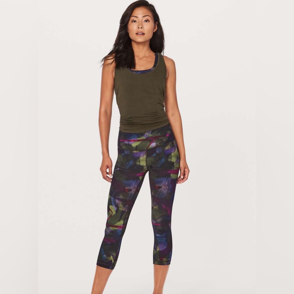 Lululemon Wunder Under Hi-Rise Crop•Aura Dark Chrome Multi 25” Inseam